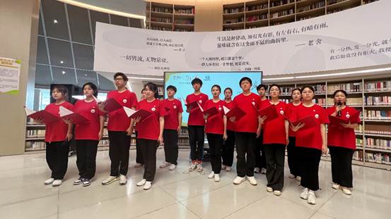 说明: C:\Users\Administrator\AppData\Local\Microsoft\Windows\INetCache\Content.Word\学生朗诵.jpg