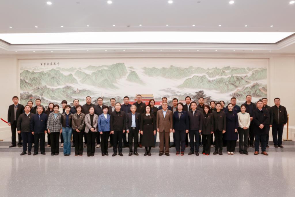 bat365在线平台理论学习中心组（扩大）赴北京市委党校京华实践“教研中心”开展集体学习