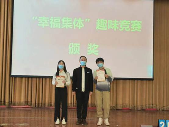 说明: d4b4c6994eae28b8af4505a42072b70