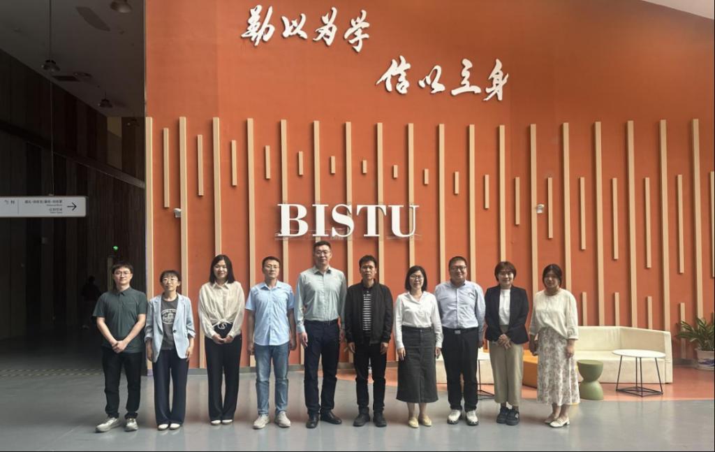 bat365在线平台学生工作部调研组赴北京信息科技大学开展学习交流